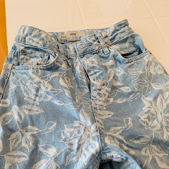 Ripped Jeans Floral Print W 25 - Picture 1 of 7
